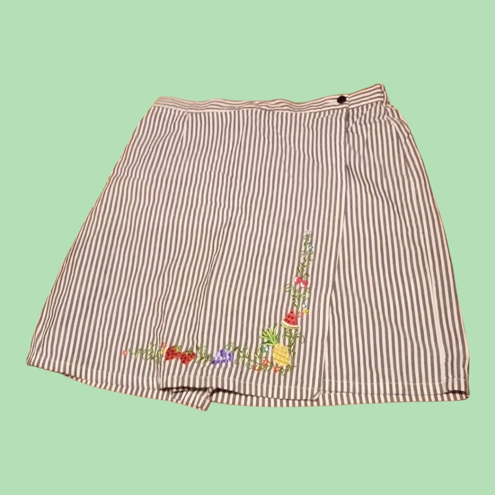 Womens size 14 skort